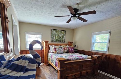 Hogansville Other | Your Own Private Paradise - Charming 3-bedroom Farmhouse with Private Pool