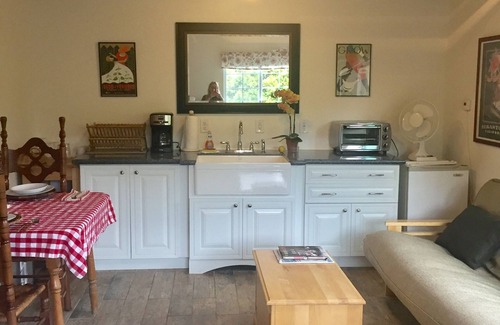 Sebastopol Cottage | Your own Wine Country Cottage