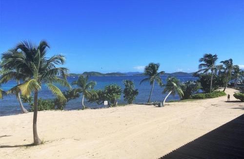 Red Hook Apartment | Your Perfect Beachfront Condo in Paradise - Sapphire Beach