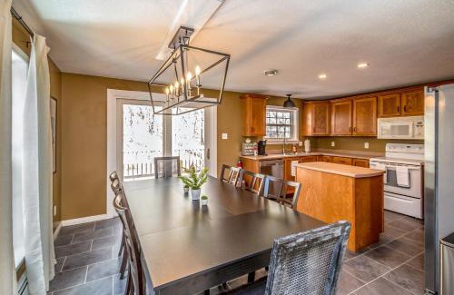 North Conway House | Your Perfect Blend of Views, Hot Tub, and Fun! home