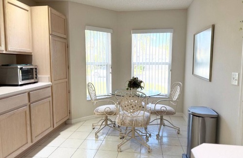 Glenbrook House | Your Perfect Getaway in The Villages