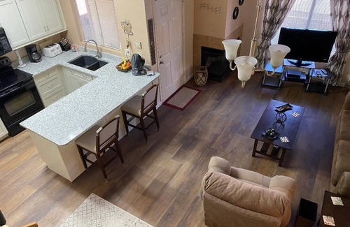 Chandler Condo | Your Perfect Getaway Awaits- Ideal for Students and Families