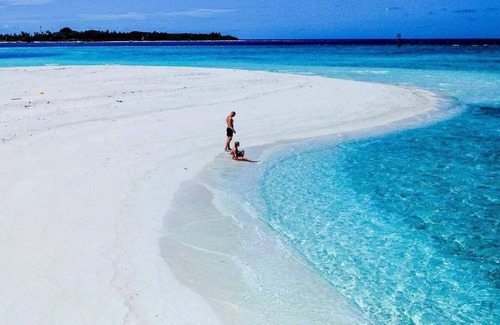 Noonu Atoll House | Your Perfect Private Rooms Guesthouse Getaway, Fodhdhoo with WiFi, AC