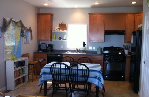 Birdsnest House | Your Private Beach Awaits! Late August Availability!