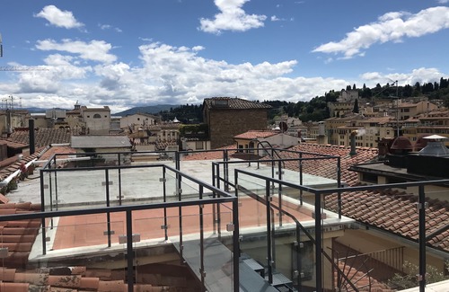 San Giovanni Apartment | Your quiet haven at Ponte Vecchio - Views, terraces and luxuriously renovated