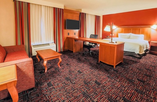 Tomball Hotel | Your Relaxing Getaway Awaits! Outdoor Pool, Onsite Parking, Breakfast!