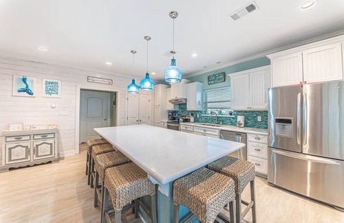Crystal Beach Cabin | Your Summer Getaway! Entire House!