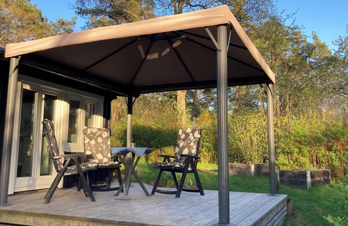 Karlshamn Cottage | Your summer paradise on the rocks next to the archipelago coast and wild forest
