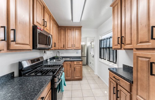 Ocean Beach House | Your Sunny, Dog-Friendly Escape in the Heart of San Diego - Close to Beaches
