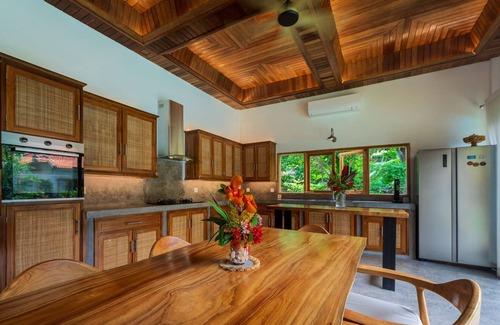 Pemuteran Villa | Your Tropical Escape Awaits in Pemuteran!