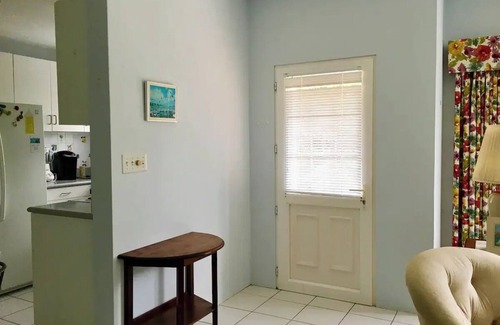 Pembroke House | Yours apartment in Bermuda