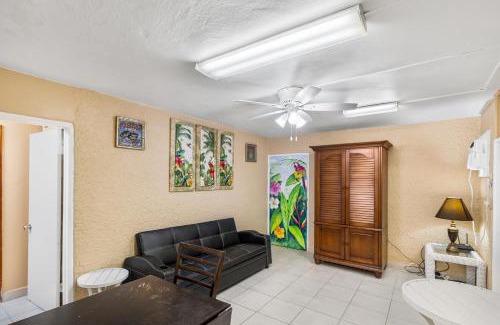 La Grande Princesse Apartment | Yours for the asking- Cozy, Caribbean, condo condo