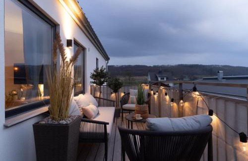 Bastad House | Youthful 3BR Flat with Balcony and Hobby Game Board