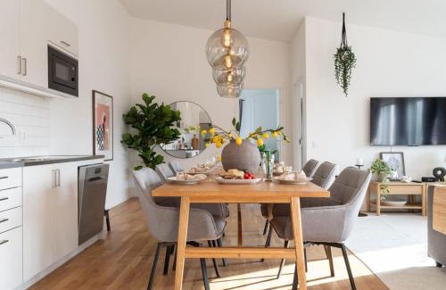 Bastad House | Youthful 3BR Flat with Balcony and Hobby Game Board