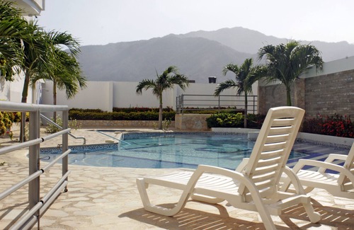 Historic Center Apartment | Yuly's apartment 1006, 5 minutes from the beach, and Simón Bolívar Airport
