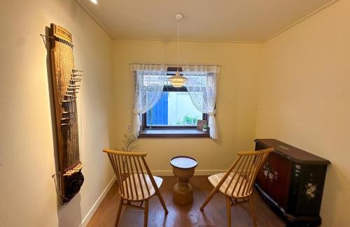 Sinchon-dong House | Yunseul- Garden House in the City with Korean Beauty