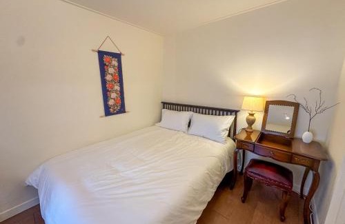 Sinchon-dong House | Yunseul- Garden House in the City with Korean Beauty