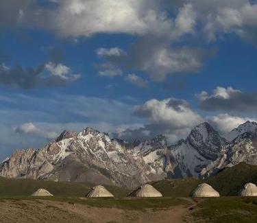 Naryn Region House | Yurt camp Visit Kol-Suu