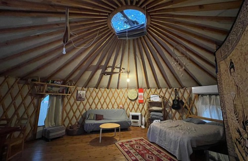 Amirim Ski Chalet | Yurt Located in a Little oak Grove