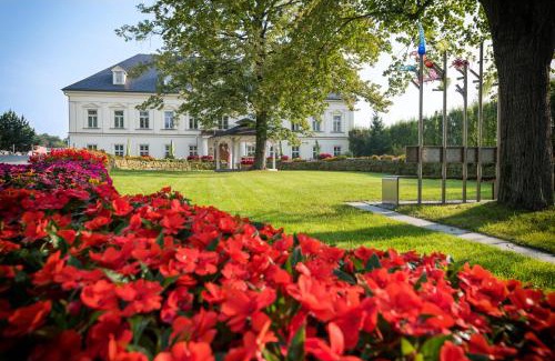 Petrovice u Karvine Hotel | Zámeček Petrovice