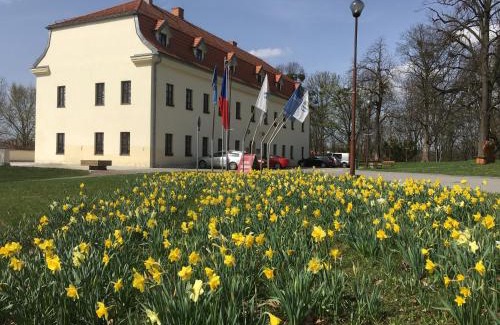 Havirov Hotel | Zámek Havířov