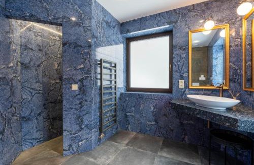 Ziar nad Hronom District Hotel | Zámoček Mraznica