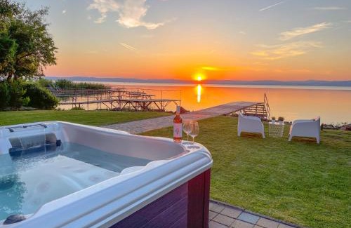 Balatonszarszo Villa | Zöldpart Villa