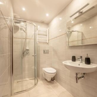 Nisko Bed & Breakfast | Złote Pióro