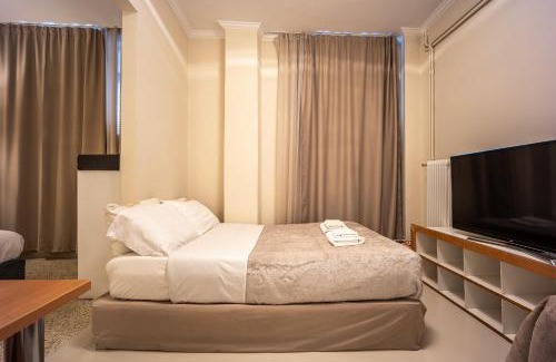 Koukaki Apartment | Zacharitsa APT at Acropolis up 4 guests by LODGESPOT