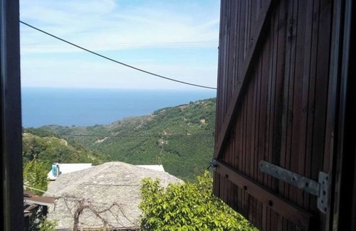 Zagora-Mouresi House | Zagora MGHouse