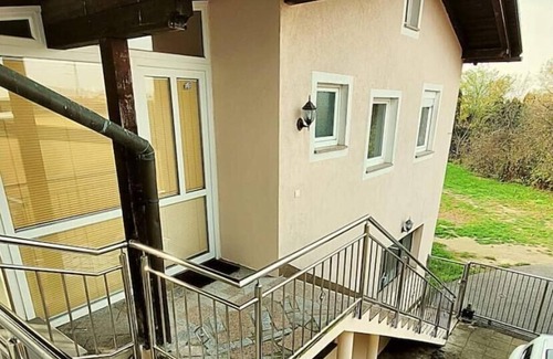 Novi Zagreb Apartment | Zagreb Stan 70m2 s Loggia i Ambiente-led Light