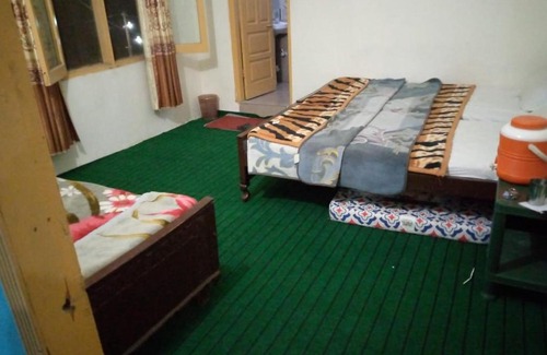 Miandam Hotel | Zahoor Hotel And Restaurant