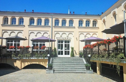 Raciborz Hotel | Zajazd Biskupi