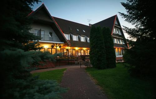 Chelm Hotel | Zajazd Trzy Dęby