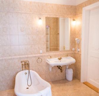Svinna Hotel | Zamek Hradek u Susice