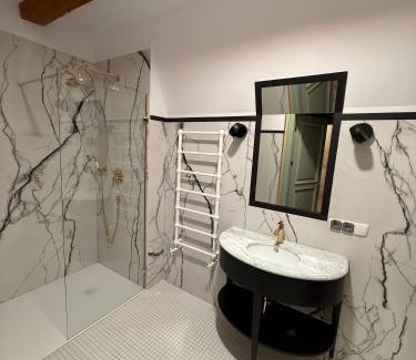 Radkow Hotel | Zamek Sarny - Schloss Scharfeneck