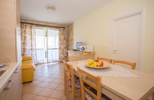 Gedici Apartment | Zanella with Common Pool in Resort Gedici