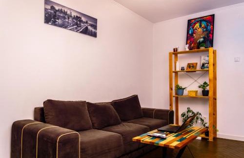 Tirgu Jiu Apartment | ZAZA Apartament - central area, with balcony