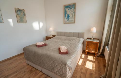 Zbiroh House | Zbirožský dvůr