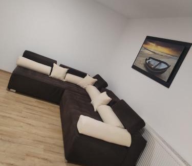 Sector 5 Apartment | Zețarilor 21A