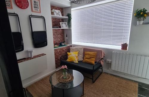 Rhode Apartment | Zebra Lodge