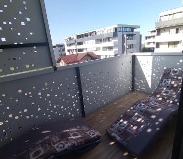 Sinnicoara Apartment | Zen aeroport