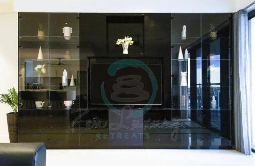 Darwin City Centre Apartment | ZEN AT ARKABA 3BR Luxury Waterfront Apt Pool + BBQ
