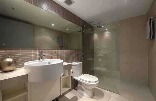Darwin City Centre Apartment | ZEN CITY & SEA Executive 1-BR Suite in Darwin CBD