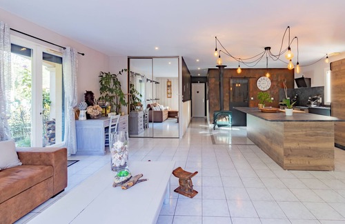 Montrem House | Zen & Family-Friendly House with Pool, Spa and Vegetable Garden in the Heart of Périgord Blanc