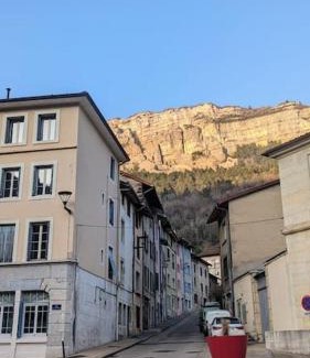 Nantua Apartment | Zen Home - appartement jusqu'à 4 voyageurs