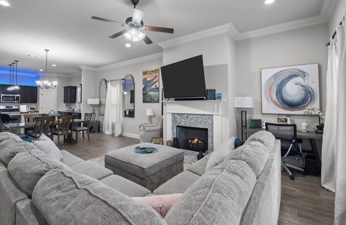 Shreveport House | Zen House, a peaceful sanctuary! Tv in each room.