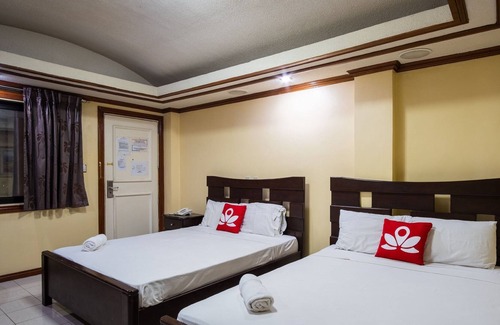 Barretto Hotel | ZEN Rooms Palm Tree Olongapo