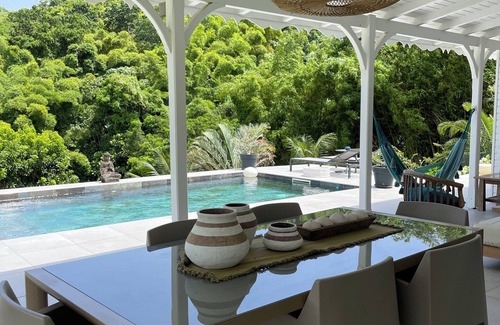 Petit-Bourg Villa | Zen villa in the heart of nature