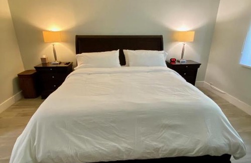 Weston Apartment | Zen Weston Condo Centrally Located